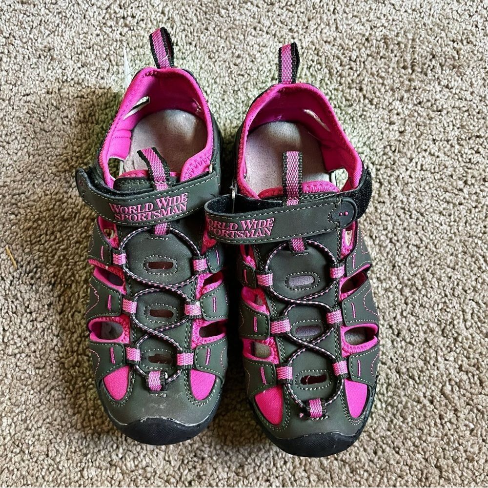 World Wide Sportsman Girls Outdoor Sandals Size 2 Big Girls